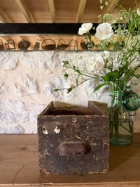 Image 1 of Ancien tiroir de quincaillerie numéro 7/9 - Objet décoration brocante 
