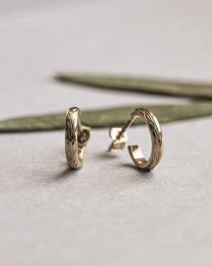 Image of 9ct gold ‘Olive Leaf’ engraved hoop earrings.
