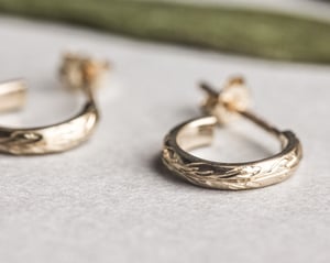 Image of 9ct gold ‘Olive Leaf’ engraved hoop earrings.