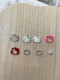 HK CHARMS 🩷🎀