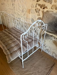 Image 6 of Petit lit ancien en fer forgé - Mobilier rénové 