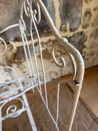 Image 7 of Petit lit ancien en fer forgé - Mobilier rénové 