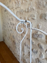Image 8 of Petit lit ancien en fer forgé - Mobilier rénové 