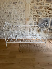 Image 14 of Petit lit ancien en fer forgé - Mobilier rénové 