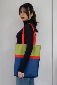 Image 2 of Medium size handmade shopping bag - blue , green and red