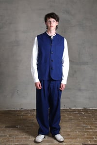 Image 3 of Clayton Gilet linen - French Blue 