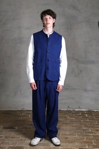 Image 14 of Clayton Gilet linen - French Blue 