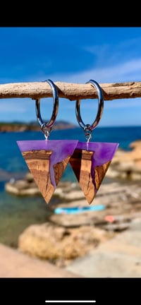 Triangolo Cala D'Hort - Orecchini in Legno e Resina