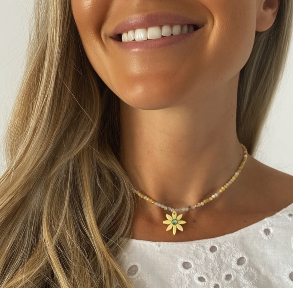 Image of Collar Dalia Amarillo 