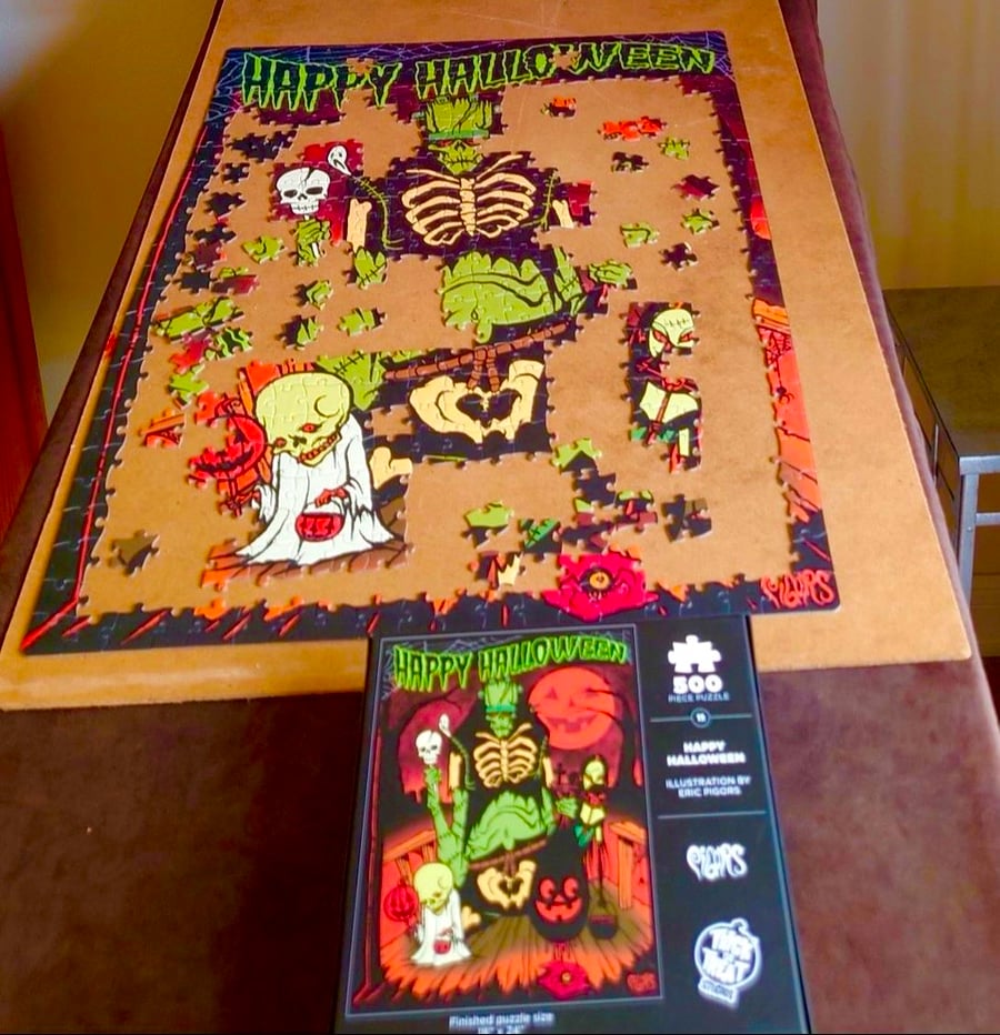 Image of HAPPY HALLOWEEN 500 piece puzzle- 9 Left 