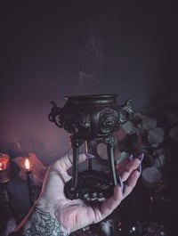 Image 1 of Foo dog cauldron 