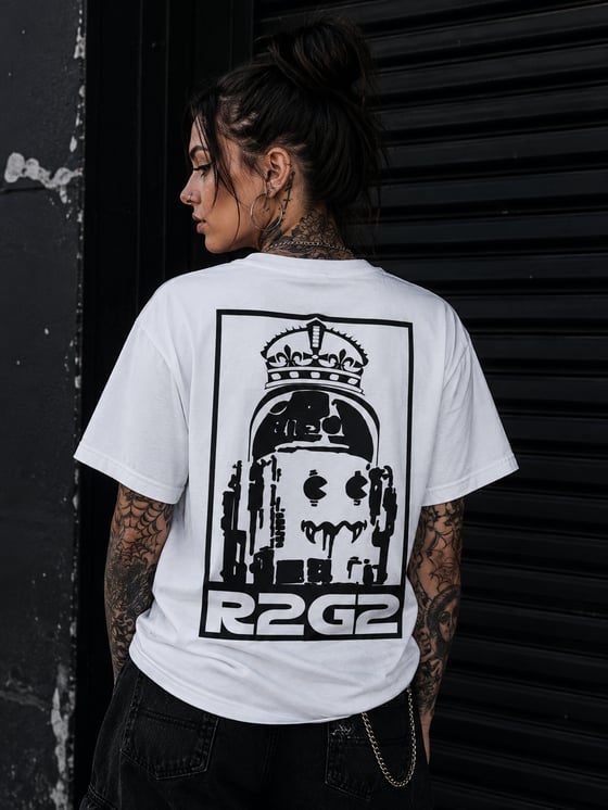 Image of R2 is king 