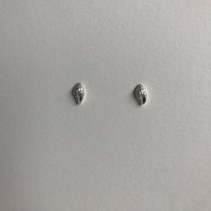 Image of Basket shell earring