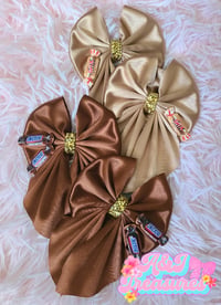 Chocolate candy bar piggies