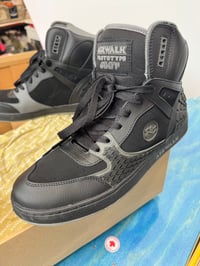 Image 1 of NOS Airwalk Prototype 600 size 11.5