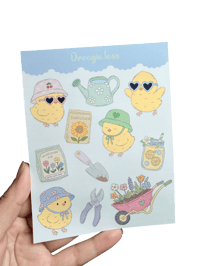 GARDENING CHICKS