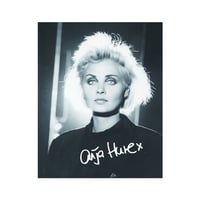 Anja Huwe × Photo (black) × signed