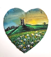 Large Slate Heart Castle Hill Summertime