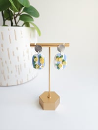 Image 1 of Linen & Lemon Puffs