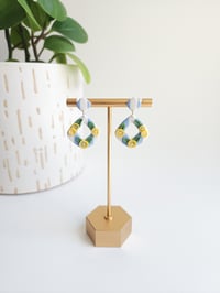 Image 1 of Linen & Lemon Beths
