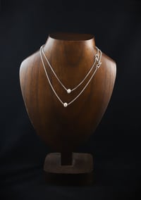 Image 2 of Solitaire Pearl