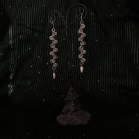 Image 3 of VII - STAGGERED BYZANTINE CHAINMAIL EARRINGS WITH PEARL