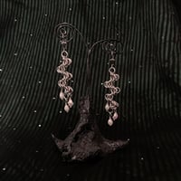 Image 4 of IX - STAGGERED BYZANTINE CHAINMAIL EARRINGS WITH PEARLS