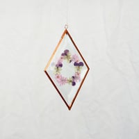 Image 2 of Pressed Flower Suncatcher - Queen Annes Lace