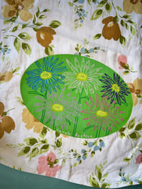 Image 2 of 1/2 Green Daisy