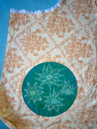 Image 2 of 13/2 Green Spot of Flannel Flowers