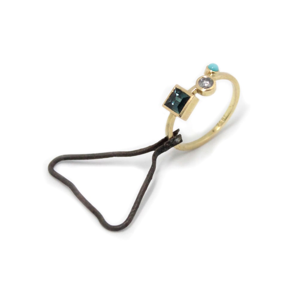 Image of MULTIPLE STONES RING