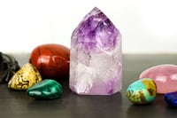 CRYSTALS & ENERGY JEWELRY
