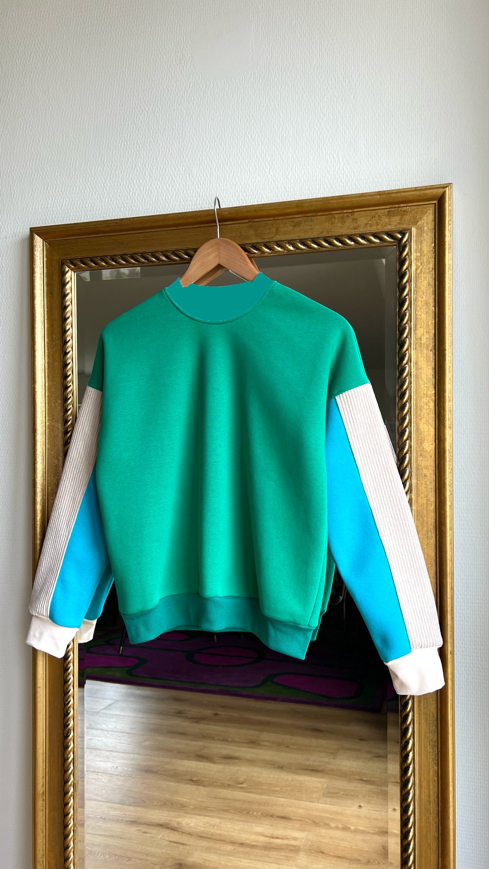 Image of SWEAT CAPRI pour Lucille