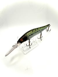 Image 2 of Jerk Bait DD Leaf Green Bass 110mm +2