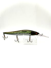 Image 3 of Jerk Bait DD Leaf Green Bass 110mm +2
