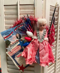 Vintage Wreath with Early American Lady and Vintage Americana Cheer