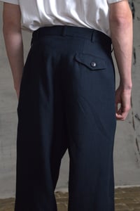 Image 17 of Club Trouser linen - Dark Navy