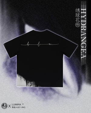 Image of Pre-Order : Hydrangea < 绣球花 > LUMIRA X 慧晶 Huey Jing // Cross Colour Box Cut T-Shirt