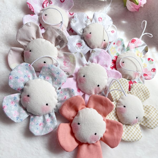 Image of Whimsical Flower Fabric Decorations 
