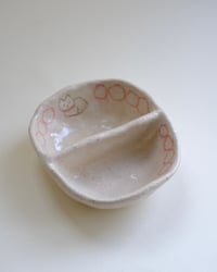 Image 2 of Kitten and bell flower snack bowl (pink)