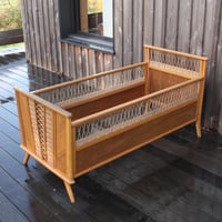Image 3 of Lit enfant en rotin et bois