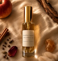Image 2 of October 1994 Extrait de Parfum – Small Batch — Apple. Spices. Creamy Wood. Musk.