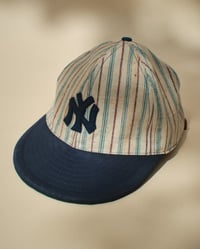 Image 2 of Lot 01 Milian Cap