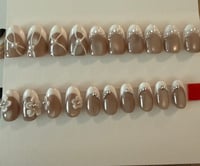 Image 2 of Dainty Veil