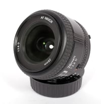 Image 3 of Nikon Nikkor AF 28mm F2.8 D wide angle lens for F mount cameras #2473