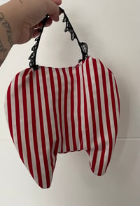 Image 2 of Toothy bag 