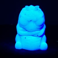 Image 2 of Gus- tan to violet glow 