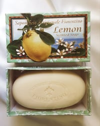 Image 2 of Saponificio Artigianale Fiorentino Lemon Soap
