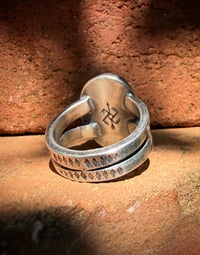 Image 5 of WL&A Handmade Ingot Old Style Split Band Navajo Blue Turquoise Ring - Size 8
