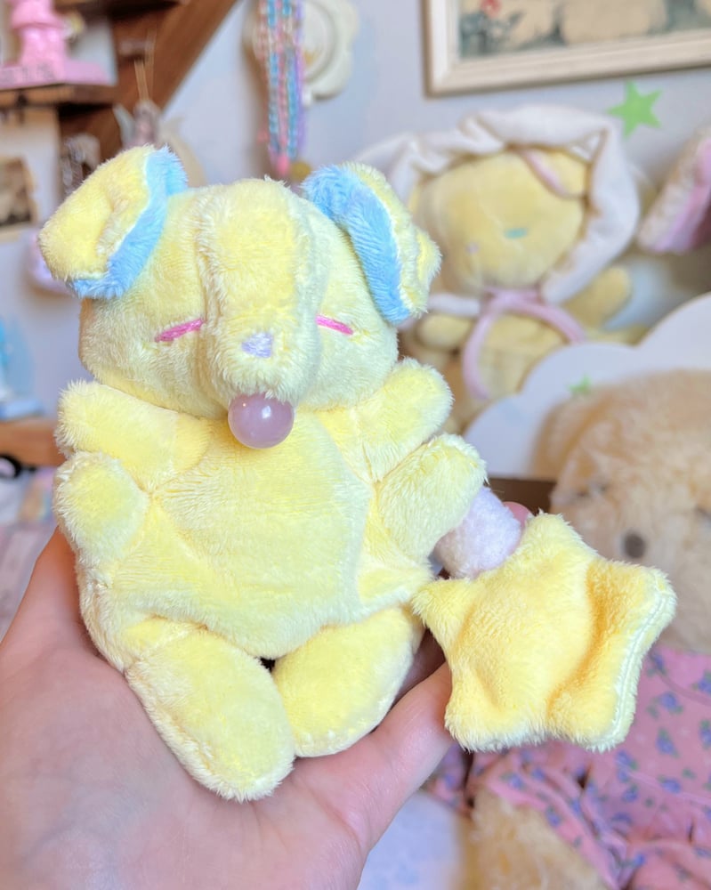 Image of Hugg-A-Me Babey! Yellow with pink ball